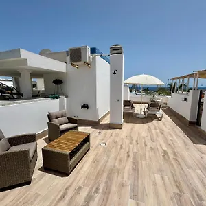 https://marina-n-296.in-canary-islands.com